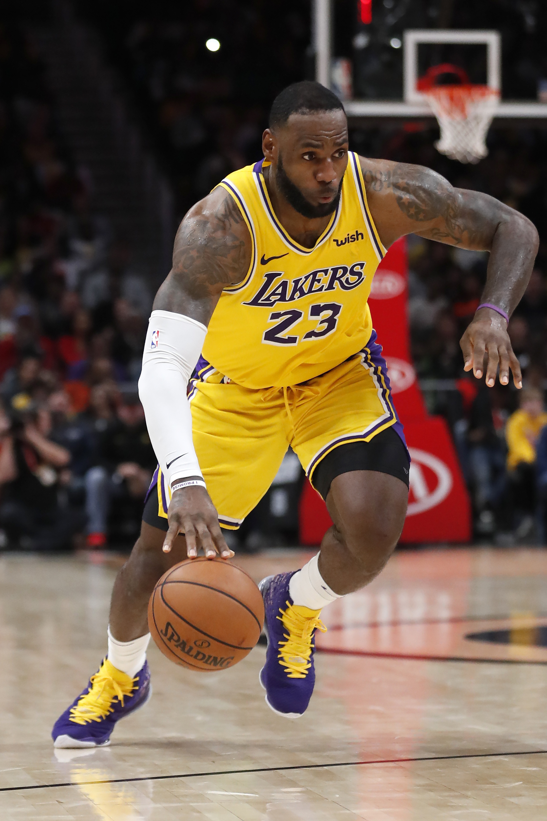 贸然出手将 贸然出手将